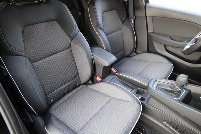 Mitsubishi COLT 1.6 HEV Intense+ Automaat Stuurwielverw, Adaptive Cruise