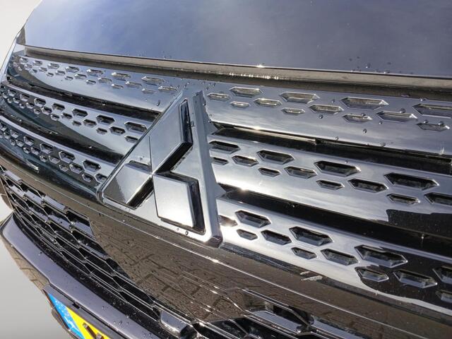 Mitsubishi ECLIPSE Cross 2.4 PHEV Black Edition | ALL BLACK | 19 INCH ALL SEASON BANDEN | 360 CAMERA | ADAP. CRUISE |