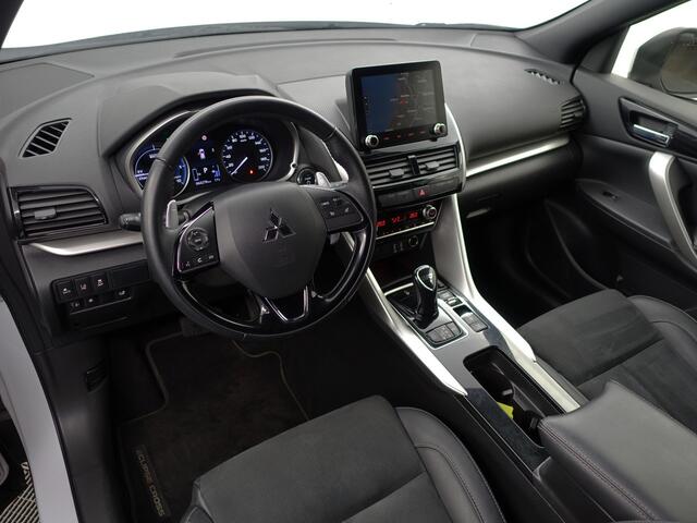 Mitsubishi ECLIPSE Cross 2.4 PHEV Intense+ Aut- Camera, Stoelverwarming, Lane Assist, Trekhaak, Xenon led, Carbon
