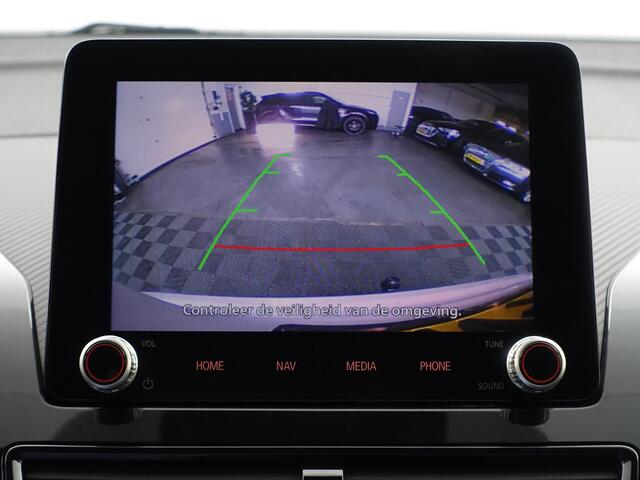 Mitsubishi ECLIPSE Cross 2.4 PHEV Intense+ Aut- Camera, Stoelverwarming, Lane Assist, Trekhaak, Xenon led, Carbon