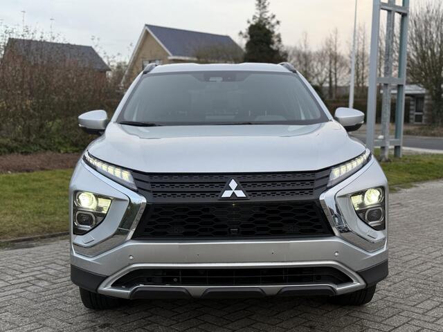 Mitsubishi ECLIPSE Cross 2.4 PHEV Intense+ Keyless | Camera | Cruise