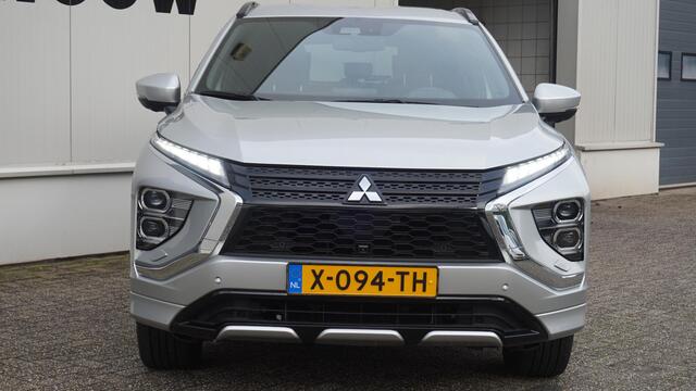 Mitsubishi ECLIPSE Cross 2.4 PHEV Executive Navigatie | PDC V+A | Elektr. Stoelverstelling | Stoelverwarming