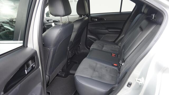 Mitsubishi ECLIPSE Cross 2.4 PHEV Executive Navigatie | PDC V+A | Elektr. Stoelverstelling | Stoelverwarming