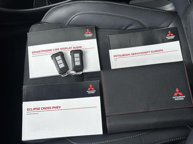Mitsubishi ECLIPSE Cross 2.4 PHEV Intense+ / Trekhaak 1500KG trekgewicht / Stoelverwarming / Navigatie / Keyless Entry / Fabrieksgarantie tot 12-2026