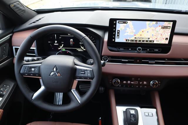 Mitsubishi OUTLANDER 2.4 PHEV Instyle+