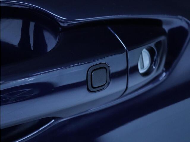 Mitsubishi OUTLANDER 2.4 PHEV Instyle Leder/Schuifdak/Navi