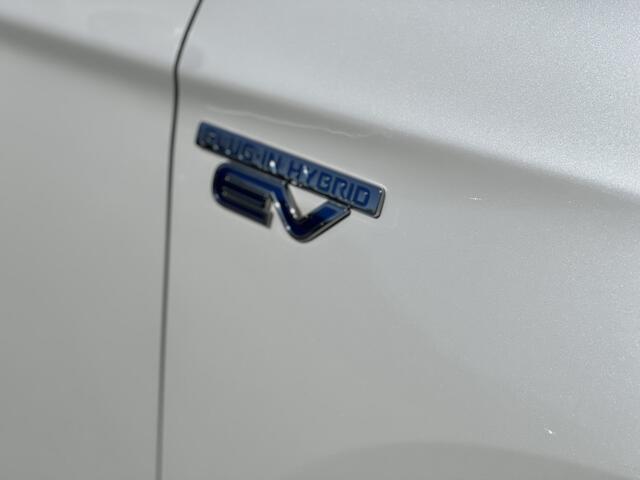 Mitsubishi OUTLANDER 2.4 PHEV Intense+