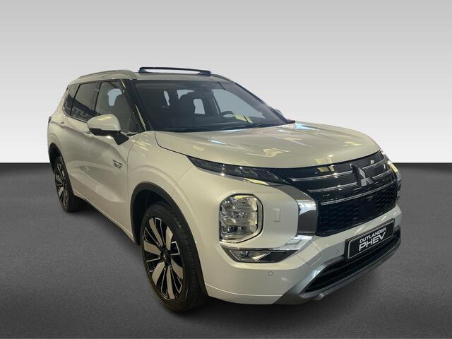 Mitsubishi OUTLANDER 2.4 PHEV Instyle Van ¤ 62.395,- voor ¤ 60.330,-