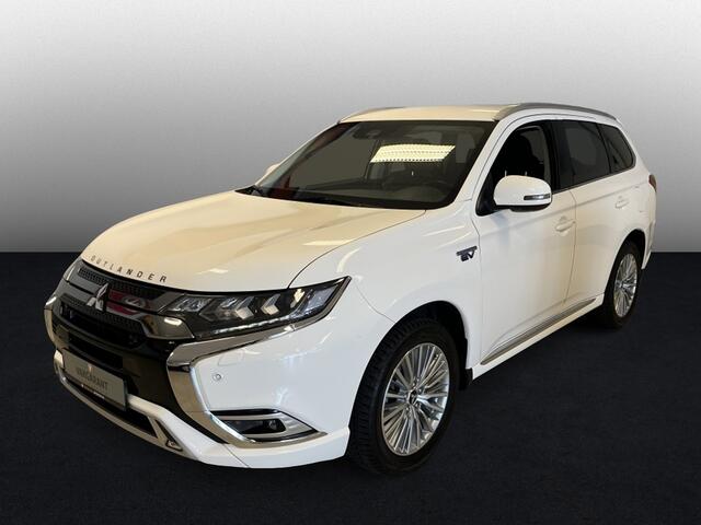 Mitsubishi OUTLANDER 2.4 PHEV Intense+ ( Adaptief. cruise controle / standkachel / la