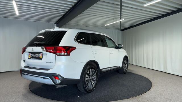 Mitsubishi OUTLANDER 2.0 Connect Pro Automaat | Navi