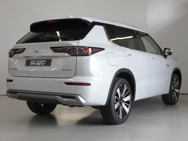 Mitsubishi OUTLANDER 2.4 PHEV Instyle | Uit voorraad leverbaar | Full options | 8 jaar garantie |