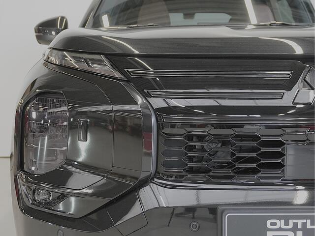 Mitsubishi OUTLANDER 2.4 PHEV Instyle Black Edition | Full Black | 20 inch | Full options | 8 jaar garantie