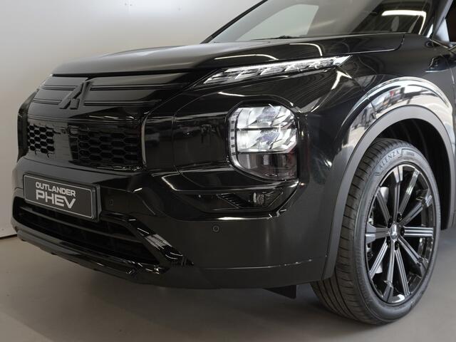Mitsubishi OUTLANDER 2.4 PHEV Black Edition | Head up | 20 inch | Full Black | 8 jaar garantie | Rijklaarprijs