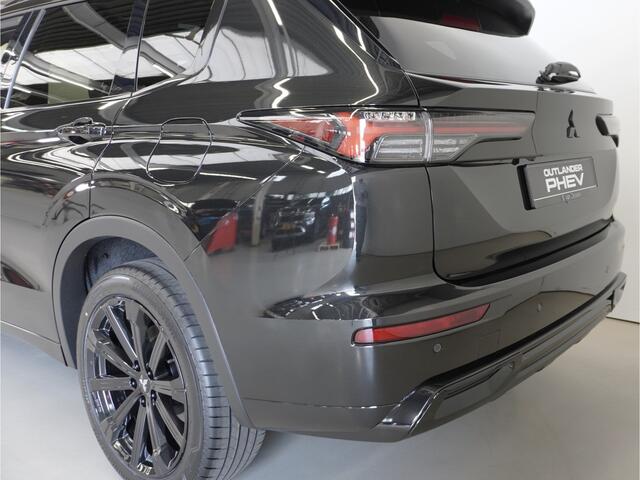 Mitsubishi OUTLANDER 2.4 PHEV Black Edition | Head up | 20 inch | Full Black | 8 jaar garantie | Rijklaarprijs