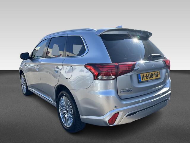 Mitsubishi OUTLANDER 2.4 PHEV Intense