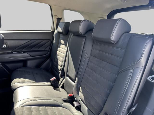 Mitsubishi OUTLANDER 2.4 PHEV Intense