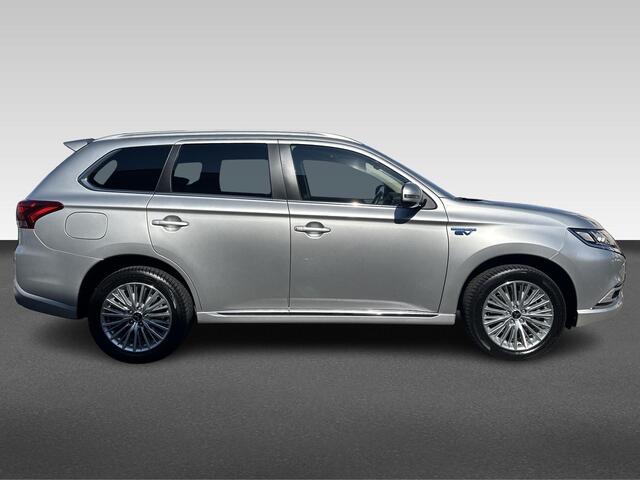 Mitsubishi OUTLANDER 2.4 PHEV Intense