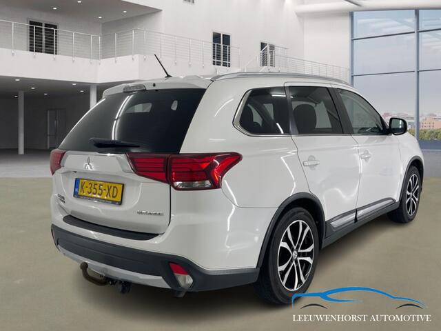 Mitsubishi OUTLANDER 2.0 benzine, cruise, camera, clima, stoelverwarming, trekhaak 1.600 kg