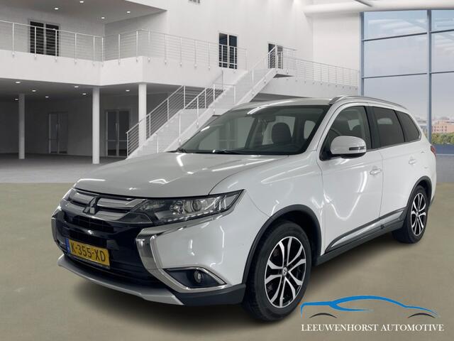 Mitsubishi OUTLANDER 2.0 benzine, cruise, camera, clima, stoelverwarming, trekhaak 1.600 kg