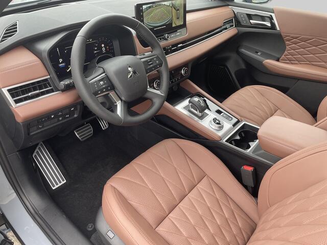 Mitsubishi OUTLANDER 2.4 PHEV Instyle+ Van ¤ 64.745,- voor ¤ 62.730,-