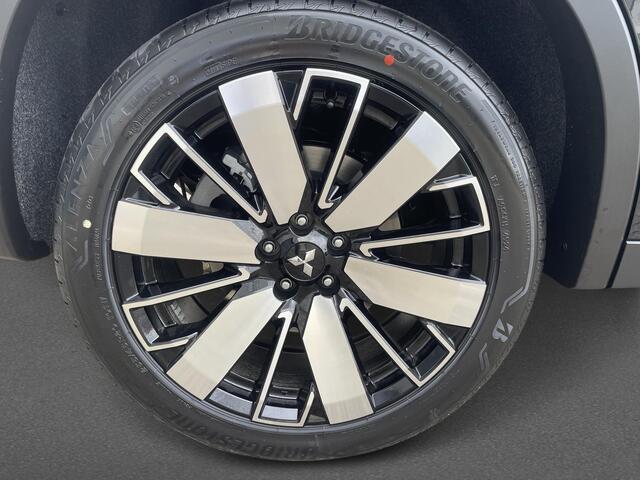 Mitsubishi OUTLANDER 2.4 PHEV First Edition