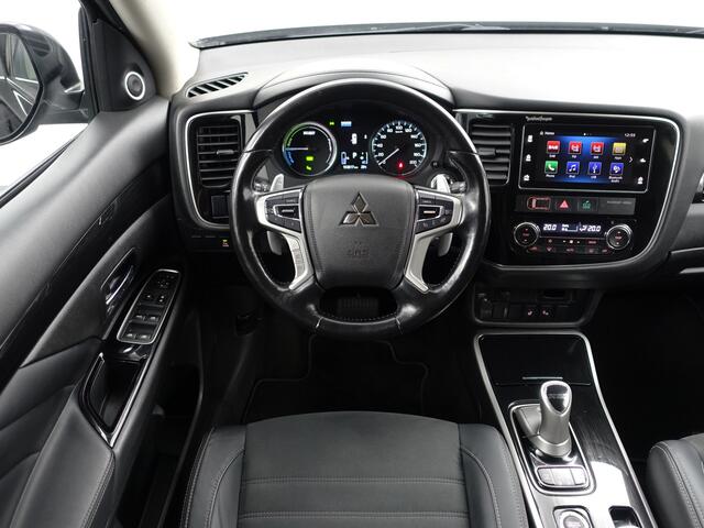Mitsubishi OUTLANDER 2.0 PHEV Instyle+ Aut- Stuur/Stoelverwarming, Camera, Xenon Led, Trekhaak, Park Assist