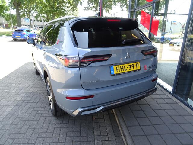 Mitsubishi OUTLANDER 2.4 PHEV Instyle+ | 4WD | 306 PK | AUTOMAAT |