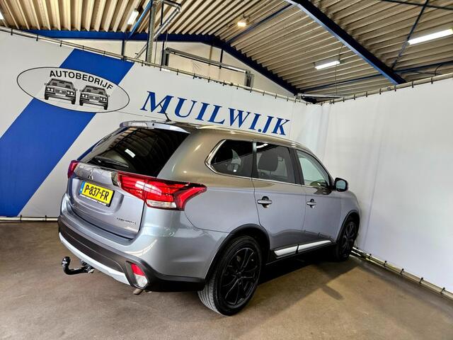 Mitsubishi OUTLANDER 2.0 Business Edition / Trekhaak / Camera