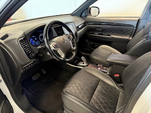 Mitsubishi OUTLANDER 2.4 PHEV Instyle ( Luxe interieur-Apple Carplay-360 camera-Adap.