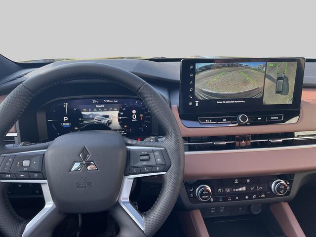 Mitsubishi OUTLANDER 2.4 PHEV Instyle+ Van ¤ 64.895,- voor ¤ 62.830,-