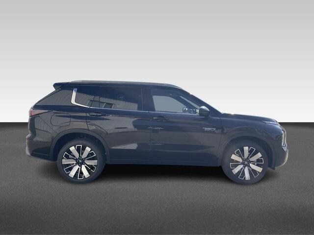 Mitsubishi OUTLANDER 2.4 PHEV Instyle+ Van ¤ 64.895,- voor ¤ 62.830,-