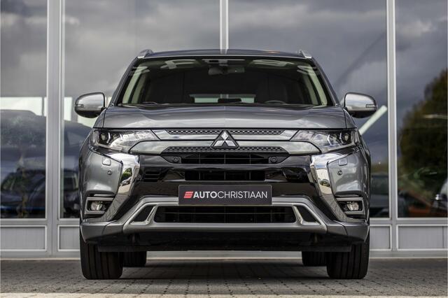 Mitsubishi OUTLANDER 2.4 PHEV Intense+ | Pano | Camera | LED