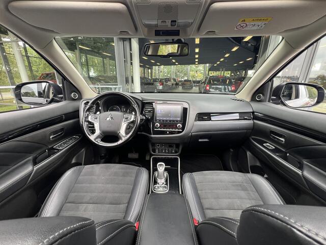Mitsubishi OUTLANDER 2.4 PHEV Intense+ | Schuif/kanteldak | Trekhaak | Dodehoek assistent