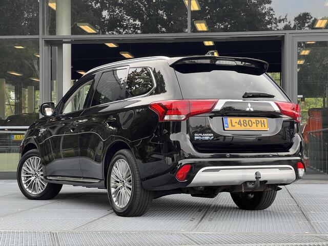 Mitsubishi OUTLANDER 2.4 PHEV Intense+ | Schuif/kanteldak | Trekhaak | Dodehoek assistent