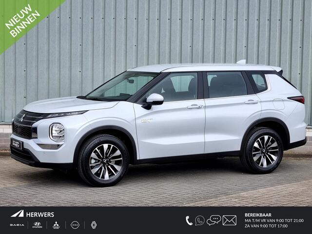 Mitsubishi OUTLANDER 2.4 PHEV Pure / ¤4000,- Voordeel Op Nieuwprijs / Nieuw Model 2025 / Elektrische Range 86 KM WLTP / 1600KG Trekgewicht / 8 Jaar Fabrieksgarantie