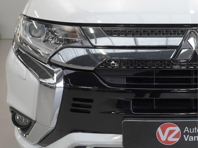 Mitsubishi OUTLANDER 2.4 PHEV Pure | APP Connect | Trekhaak | NL Auto | Garantie tot 24-01-2028