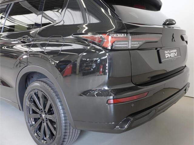 Mitsubishi OUTLANDER 2.4 PHEV Black Edition | Head up | 20 inch | Full Black | 8 jaar garantie | Rijklaarprijs | Boostactie ¤1.000 korting
