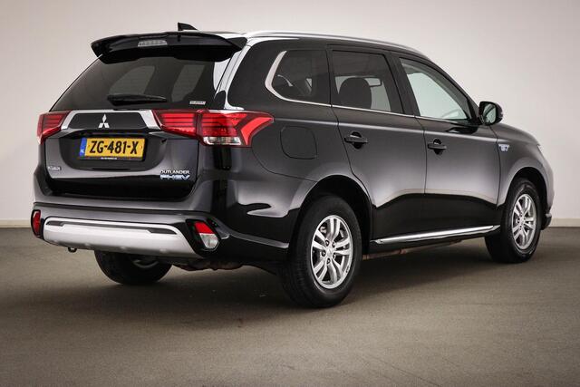 Mitsubishi OUTLANDER 2.4 PHEV Pure | HALF LEDER | DAB | CAMERA