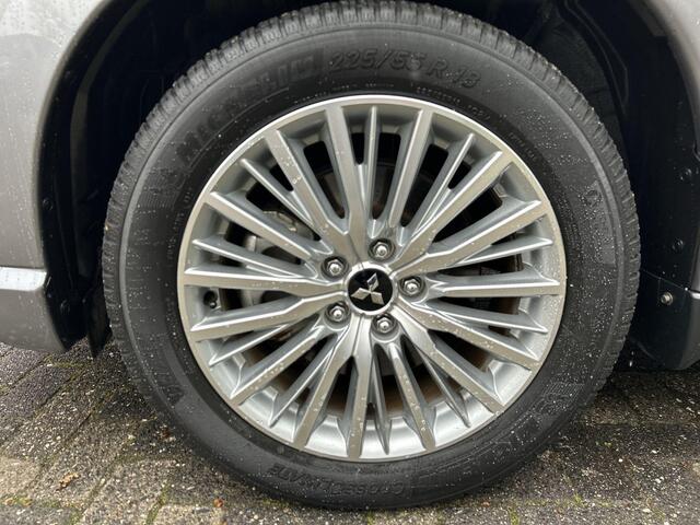 Mitsubishi OUTLANDER 2.4 PHEV Intense+ 360 Camera / Navigatie / Climate Control / All-Seasonbanden