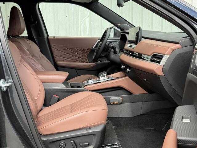 Mitsubishi OUTLANDER 2.4 PHEV Instyle+ / Full Options! / Afneembare Trekhaak 1.600 KG Trekgewicht / Massagestoelen / Memory Seats / Dynamic Sound Yahama Ultimate / Adaptieve Cruise Control / Schuif- & Kanteldak / Digitale Cockpit / 360 Graden Camera / Elektrische Range 86 KM