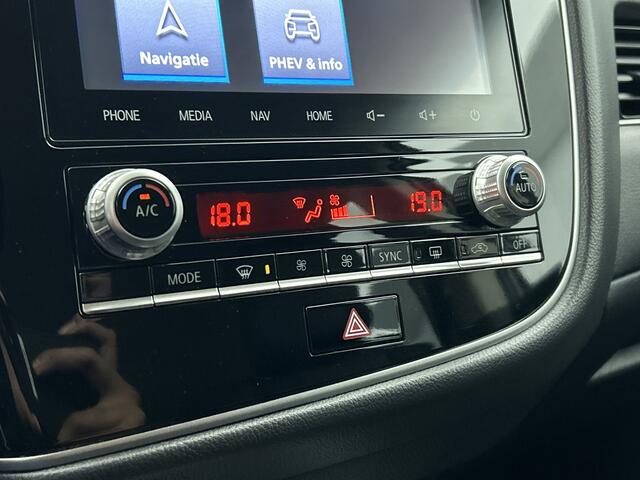 Mitsubishi OUTLANDER 2.4 PHEV Intense 18" Lichtmetaal | Camera achter | Navigatie | Leder/Alcantara