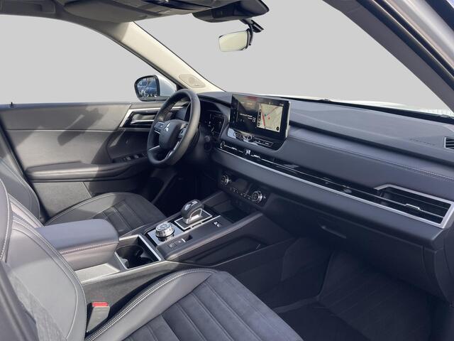 Mitsubishi OUTLANDER 2.4 PHEV First Edition Tot ¤ 4.000,- VOORDEEL!