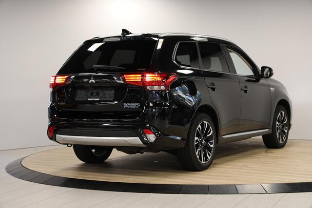 Mitsubishi OUTLANDER 2.0 PHEV instyle+ | Schuif- opendak | Leer | Cruise