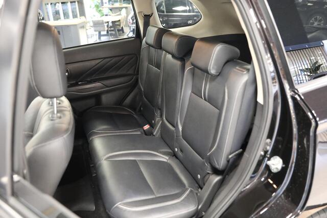Mitsubishi OUTLANDER 2.0 PHEV instyle+ | Schuif- opendak | Leer | Cruise