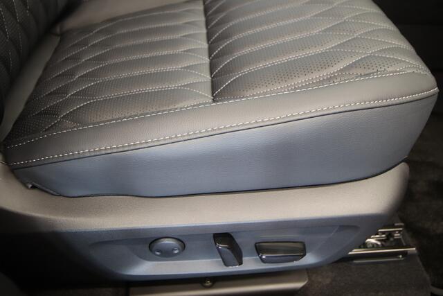 Mitsubishi OUTLANDER 2.4 PHEV Instyle Rijklaarprijs nu ¤ 58.390,- Nieuw! Uit voorraad leverbaar & tijdelijk ¤ 4.000,- korting!