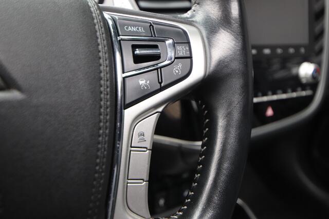 Mitsubishi OUTLANDER 2.4 PHEV Instyle Opendak, Adaptive cr, Trekhaak, Leder, Dealer O.H.