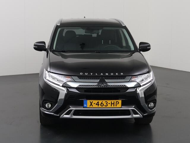 Mitsubishi OUTLANDER 2.4 PHEV Intense+ | Camera | Navigatie | Stoelverwarming | Cruise Control | Climate Control | DAB | Apple CarPlay/Android Auto |