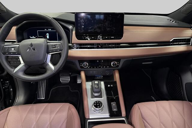 Mitsubishi OUTLANDER 2.4 PHEV Instyle+ Black edition