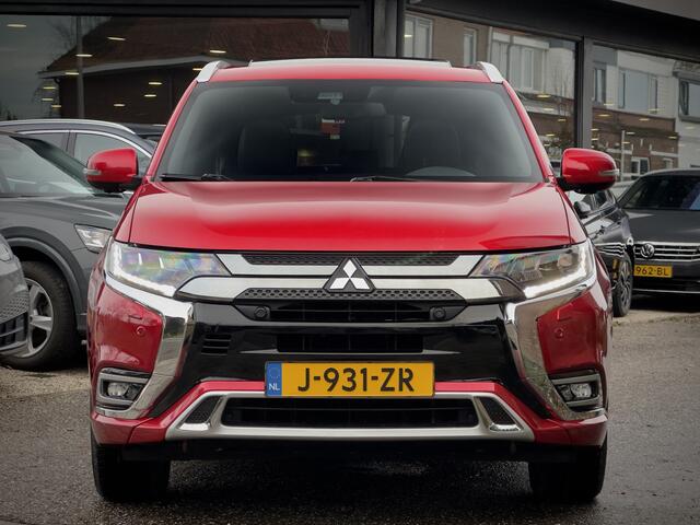Mitsubishi OUTLANDER 2.4 PHEV INSTYLE+ 4WD PANODAK DESIGNO-LEDER NAVI CAMERA-360 APPLE-CARPLAY LED LMV PDC