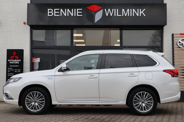 Mitsubishi OUTLANDER 2.4 PHEV Instyle AdaptiveCruise/Leder/Apple/Android/Trekhaak